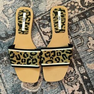 Zara leopard slide sandals